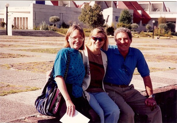 carla, Bev &amp; Howard, Toluca (Mexico) 1994