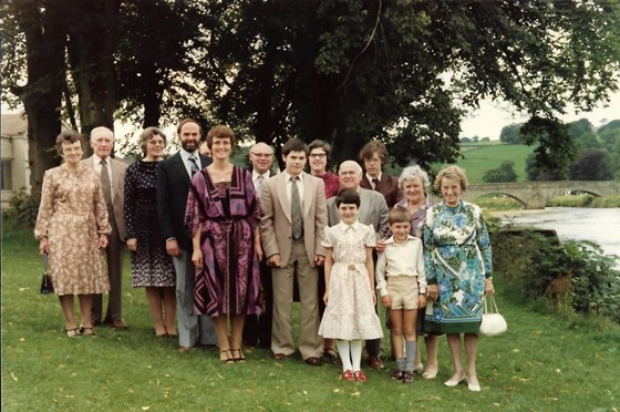 1981 08 25 Spread Eagle Sawley family meal